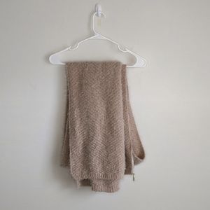2Chic Pink Fuzzy Textured Eyelash Scarf